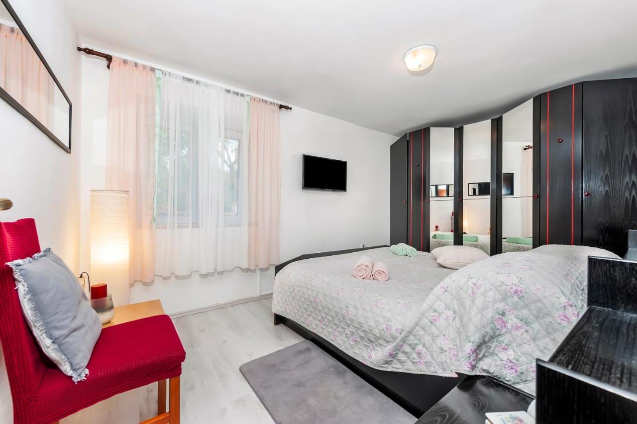Apartment Pino *