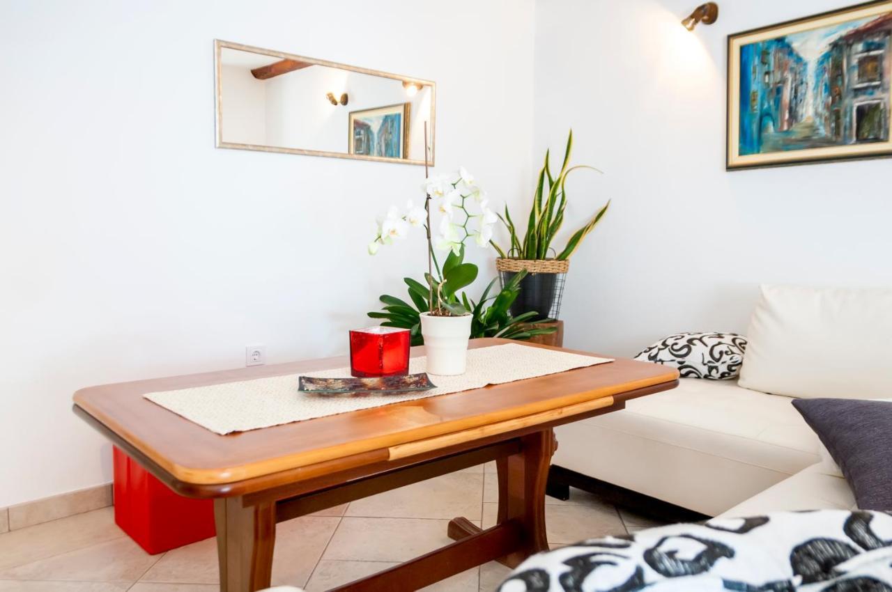 Pino Apartment *