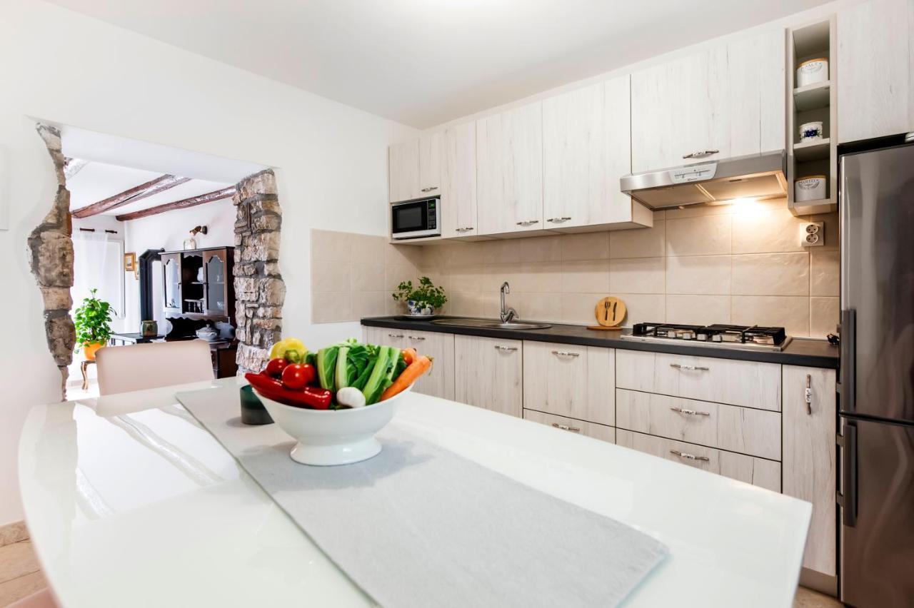 Apartment Pino *