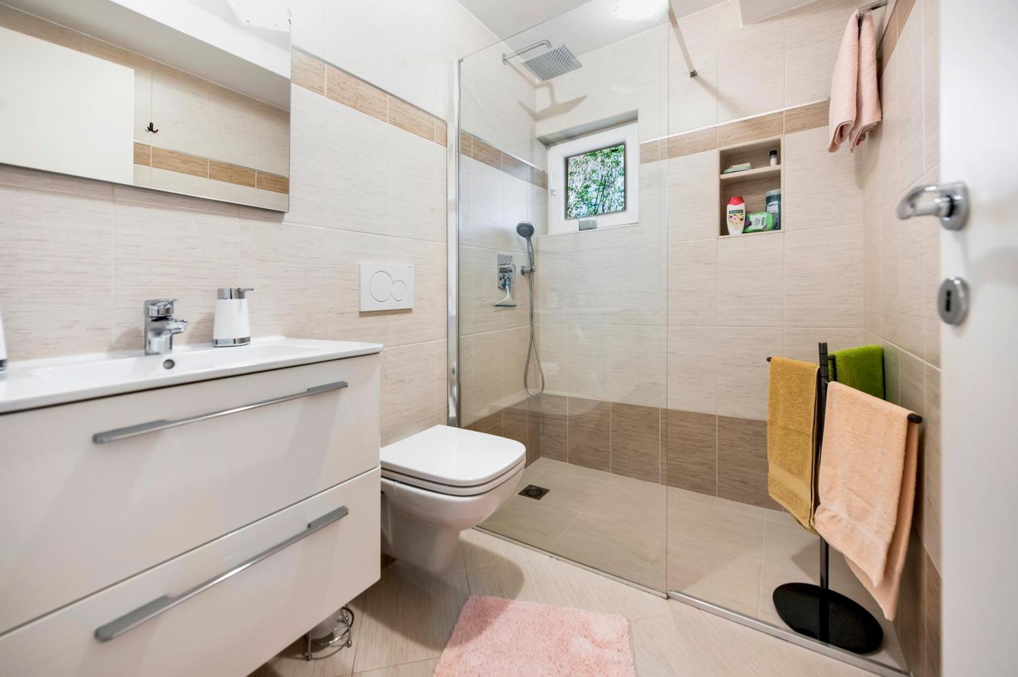 Apartment Pino *